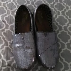 Toms Pewter Glitter Shoes 9.5M